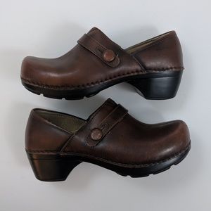 Dansko Brown Oiled Leather Workwear Clogs 39